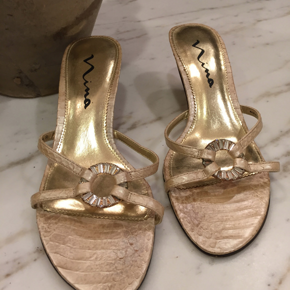 COPY - Pretty Nina Metallic Beige Kitten Heel, 7M - Picture 2 of 5